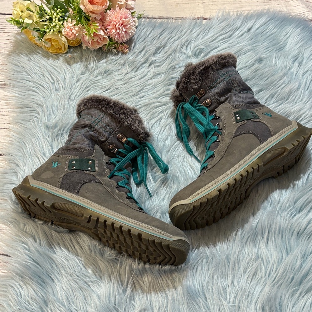 Santana Canada Gray and Teal Wool Lined Snow Boots sz 10